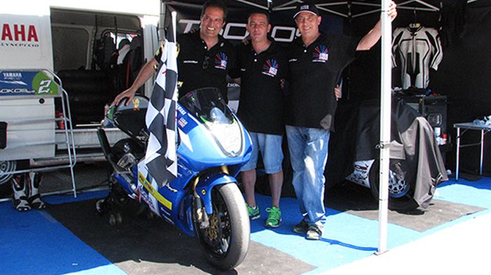 Στον αγώνα του ΠΠΤΜ στα Μέγαρα, ο Τσώκος έστριψε πρώτος στην Κ1, και συνέχισε σε αυτήν τη θέση μέχρι την καρό σημαία!